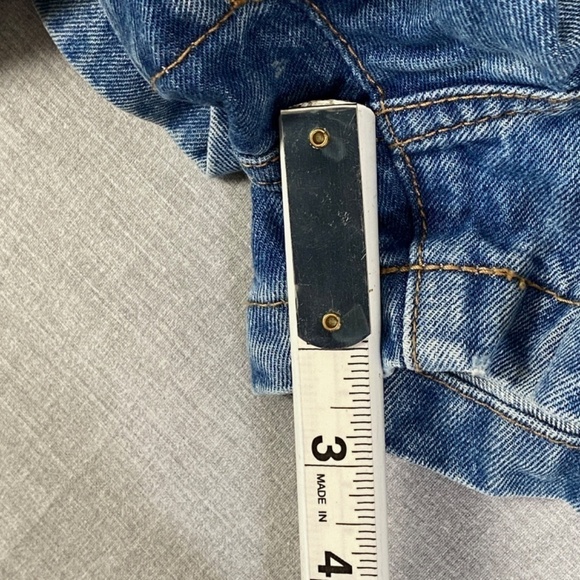 Abercrombie & Fitch Denim Shorts Womens 8 Natural Rise Button Fly Belted Waist - Picture 11 of 12